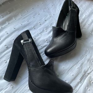 Calvin Klein Retro Leather Loafers